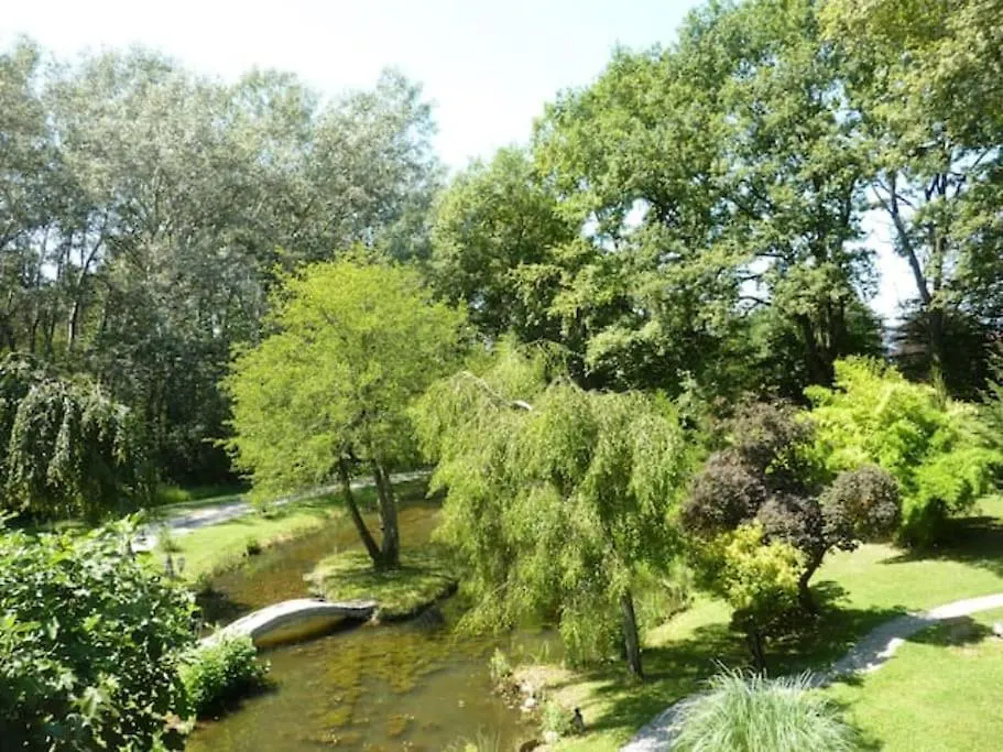 Chalet Avec Spa Et Etang A Proximite Du Lac Anthy-sur-Leman 0*,  France