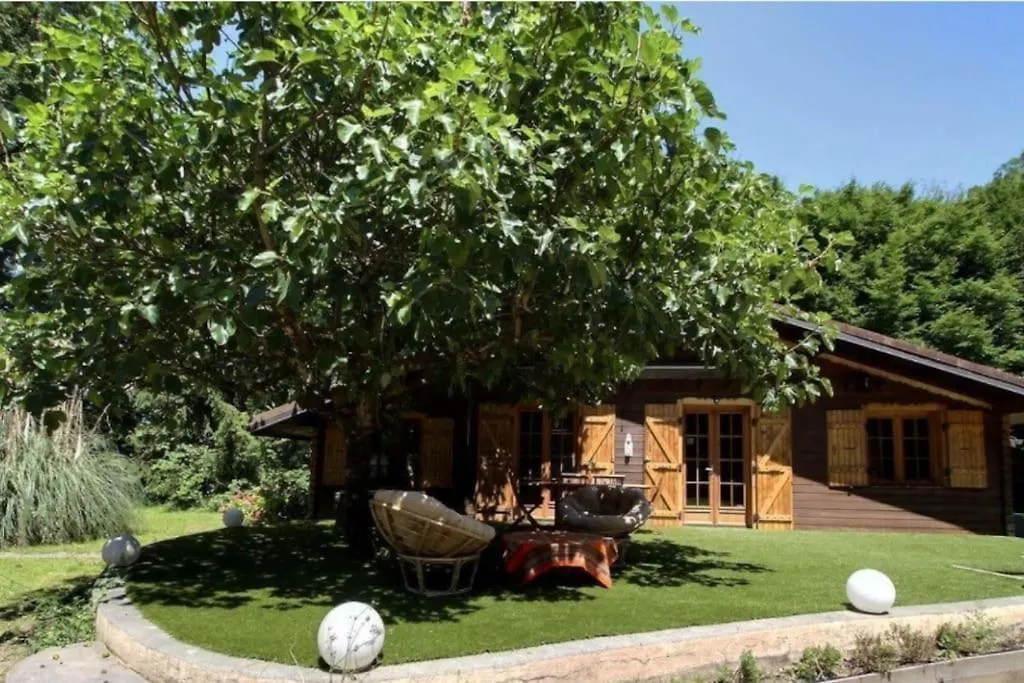 Chalet Avec Spa Et Etang A Proximite Du Lac Anthy-sur-Leman France