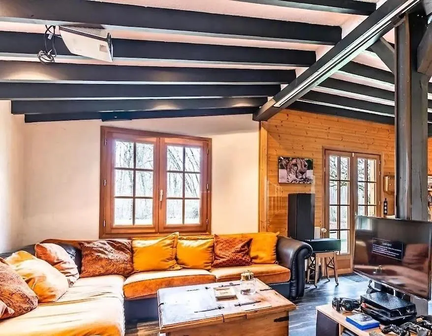 Chalet Avec Spa Et Etang A Proximite Du Lac Anthy-sur-Leman